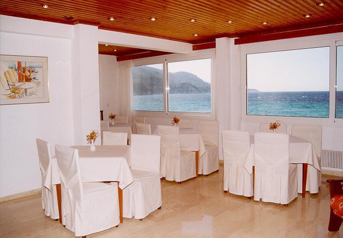 Olympia Beach Hotel Kokkari Buitenkant foto