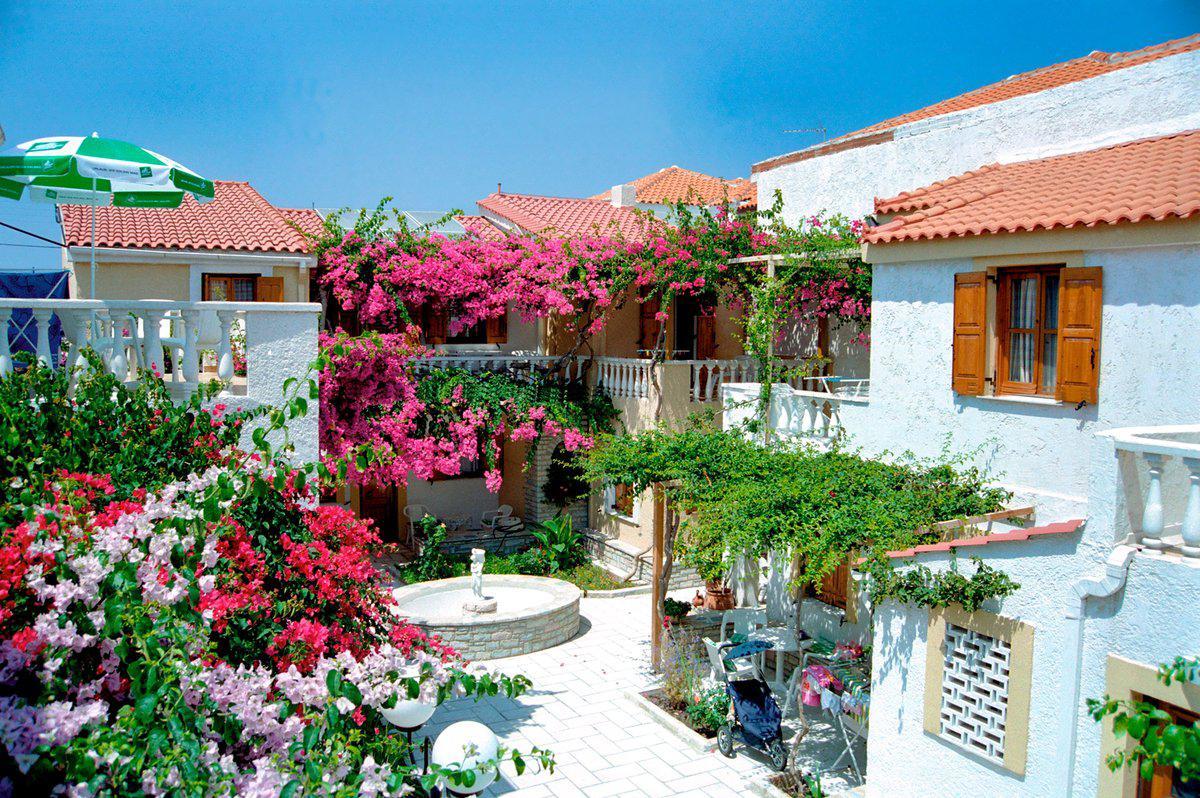 Olympia Beach Hotel Kokkari Buitenkant foto